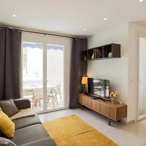 https://le-petit-magellan.fr-provencehotel.com