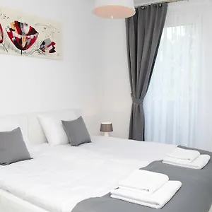 https://apartamenty-mariela-kolobrzeg.kolobrzeghotels.com